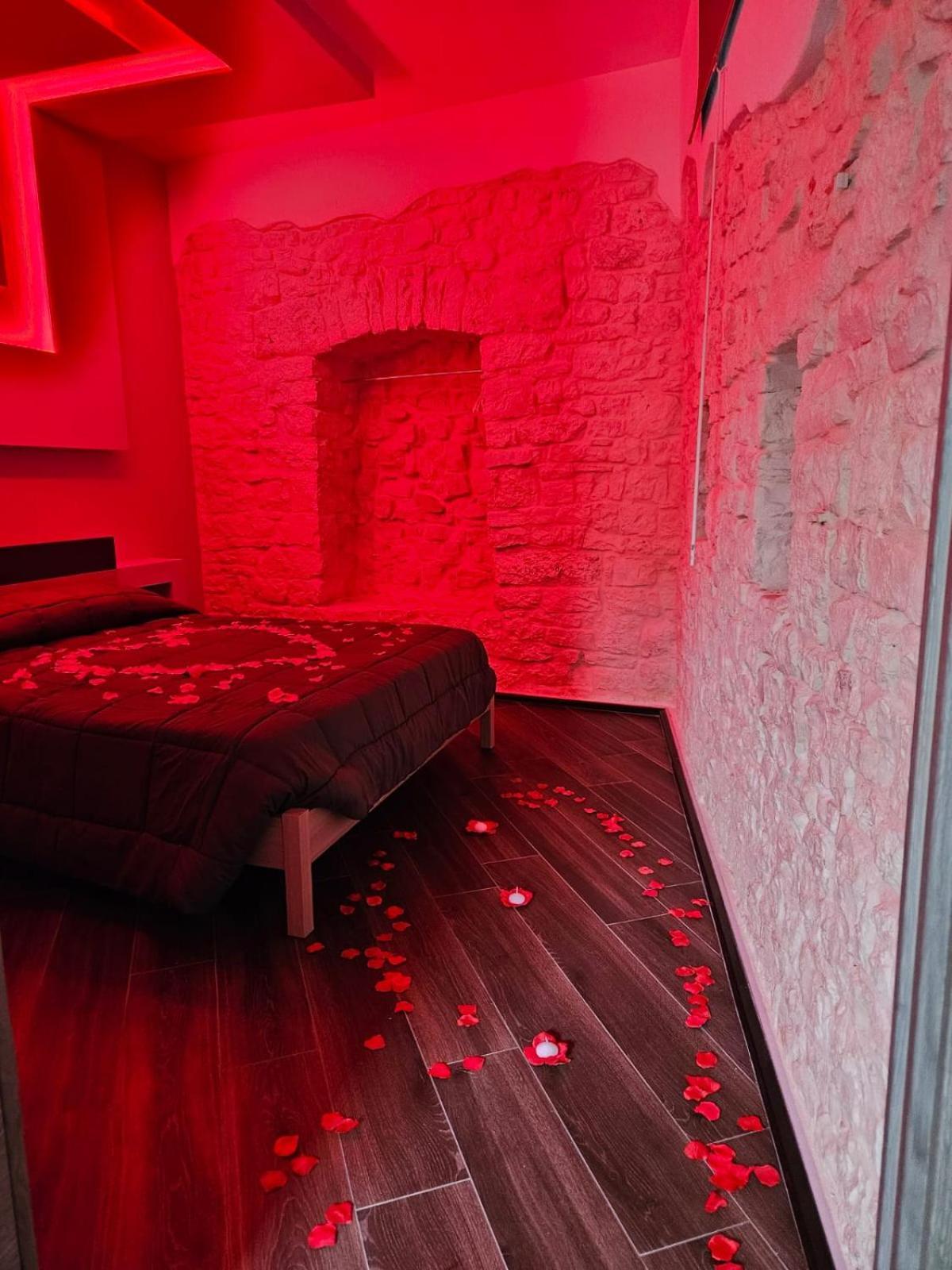 Luxuite Spa Con Piscina E Jacuzzi ألبيروبيللو المظهر الخارجي الصورة
