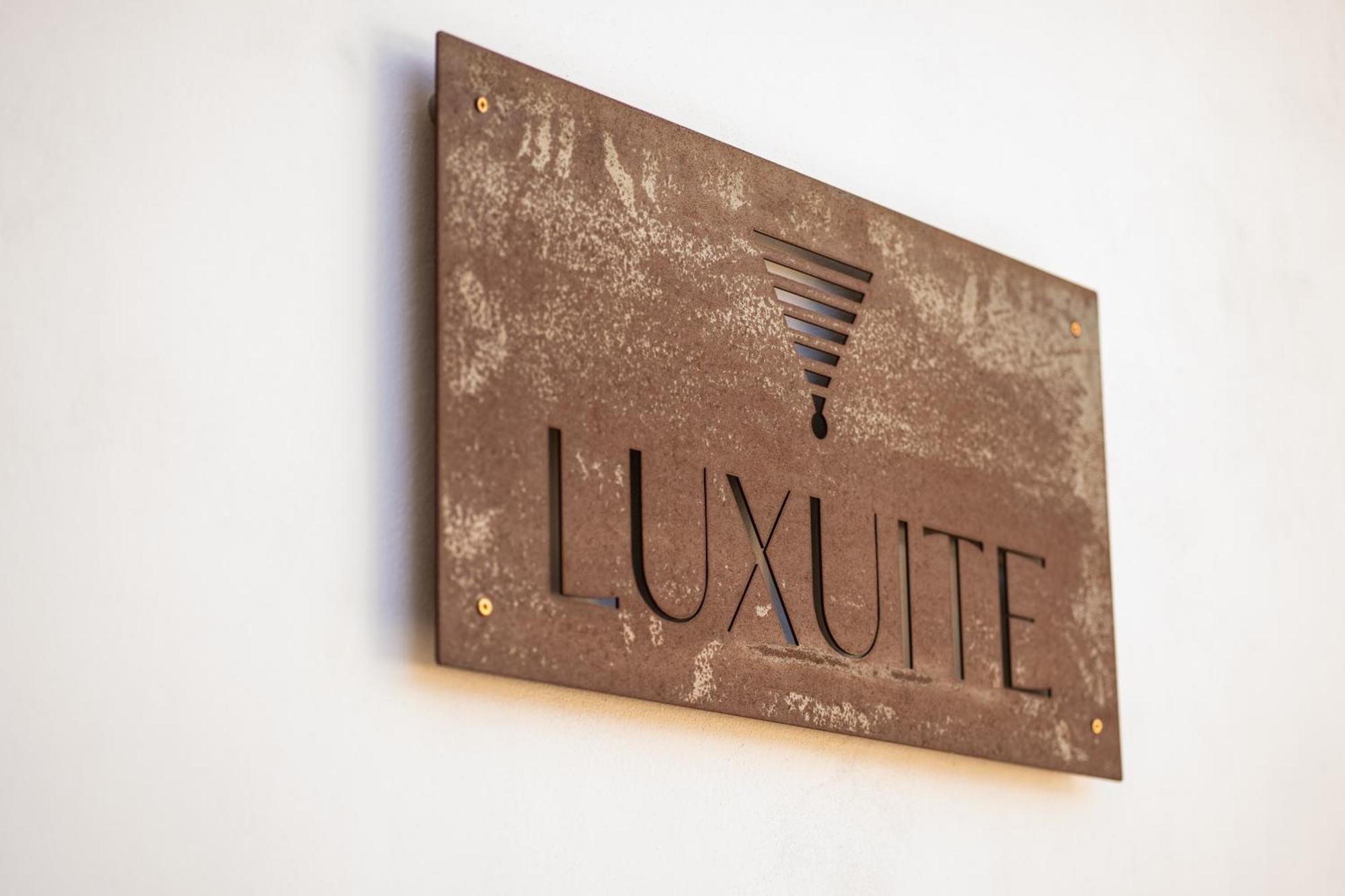 Luxuite Spa Con Piscina E Jacuzzi ألبيروبيللو المظهر الخارجي الصورة
