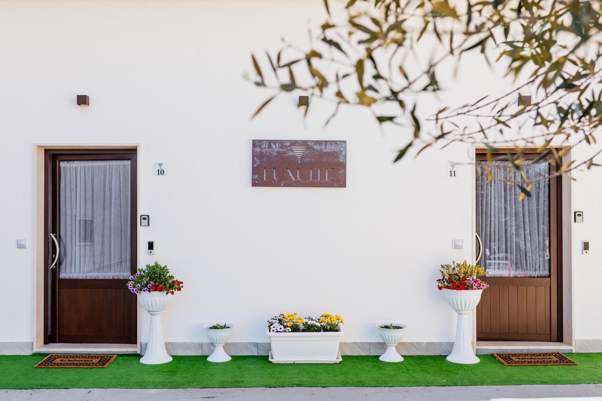 Luxuite Spa Con Piscina E Jacuzzi ألبيروبيللو المظهر الخارجي الصورة